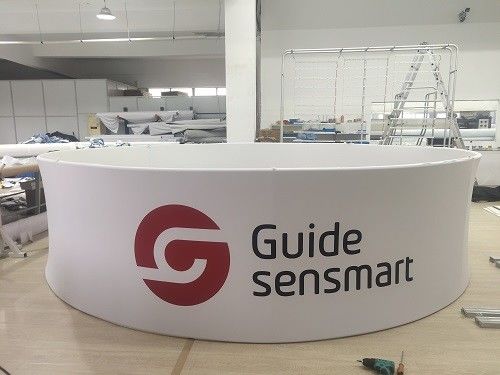 Trưng bày triển lãm bật lên 60in X 48in Gian hàng triển lãm biển hiệu treo hình tam giác